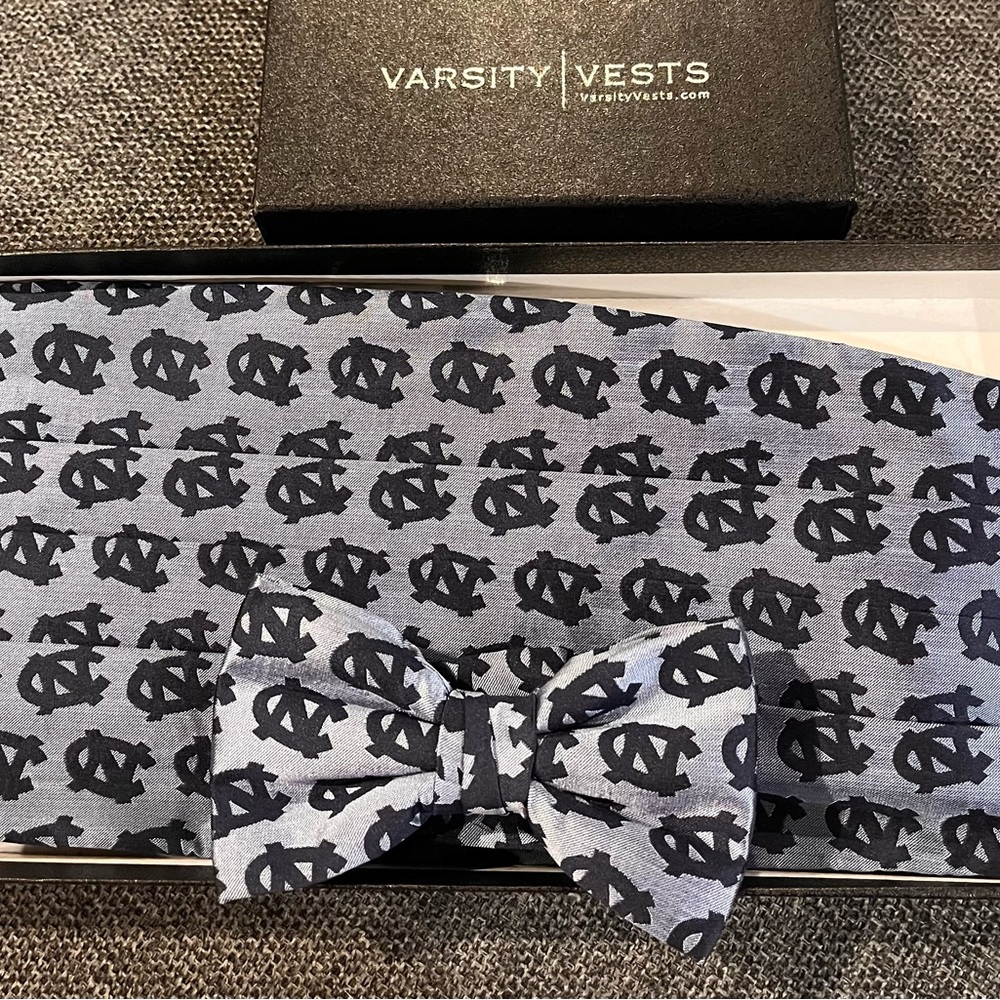 Varsity Gray and Black Patterned Bow Tie